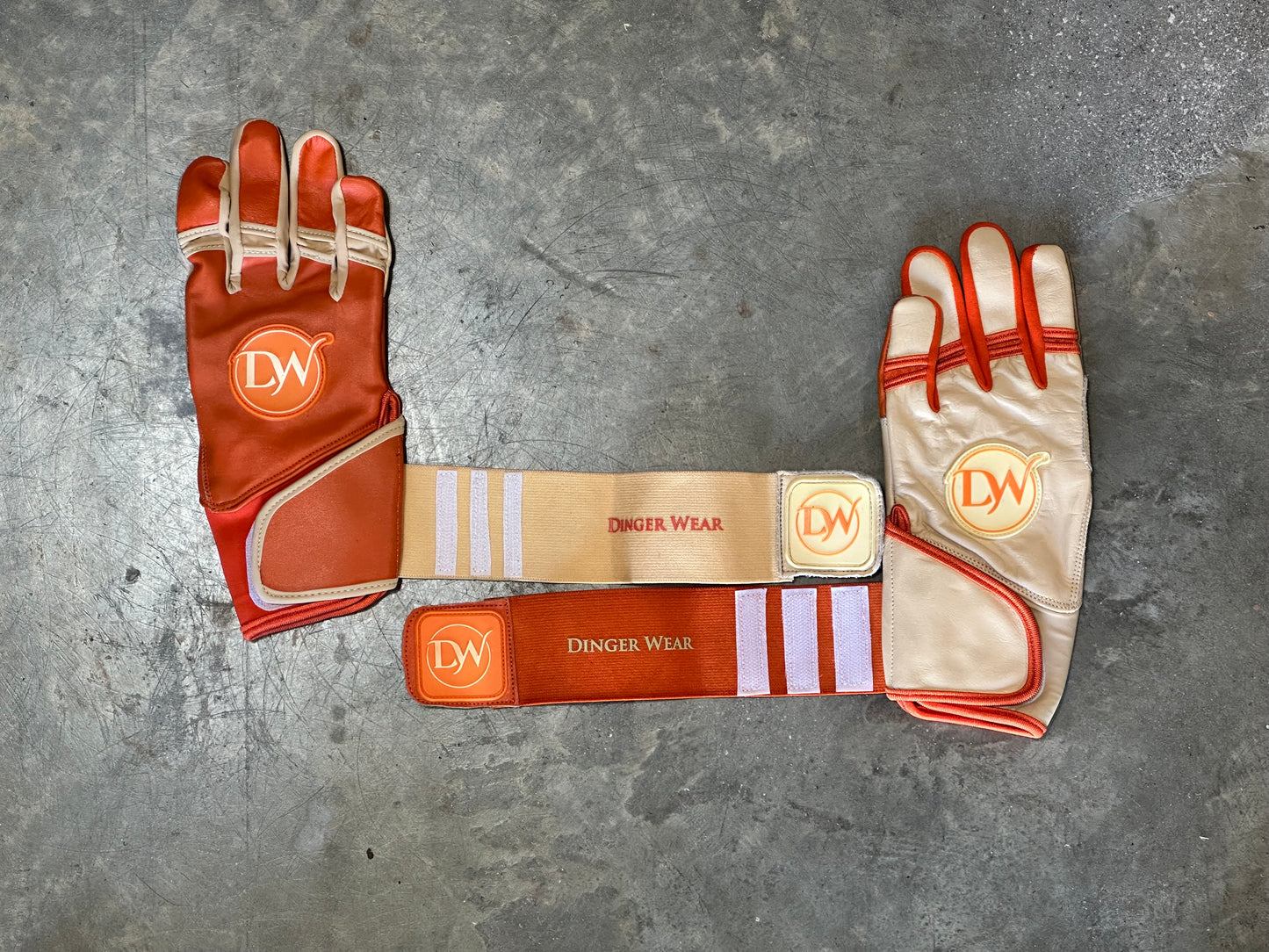 ORANGE/CREMA Batting Glove