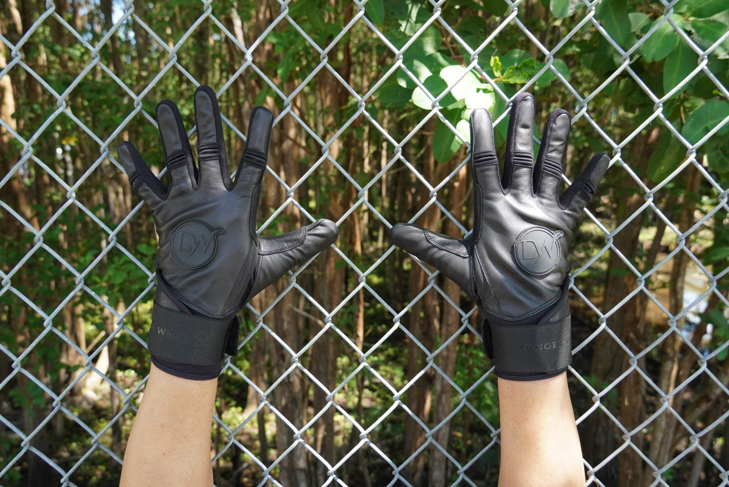 ALL BLACK Batting Gloves